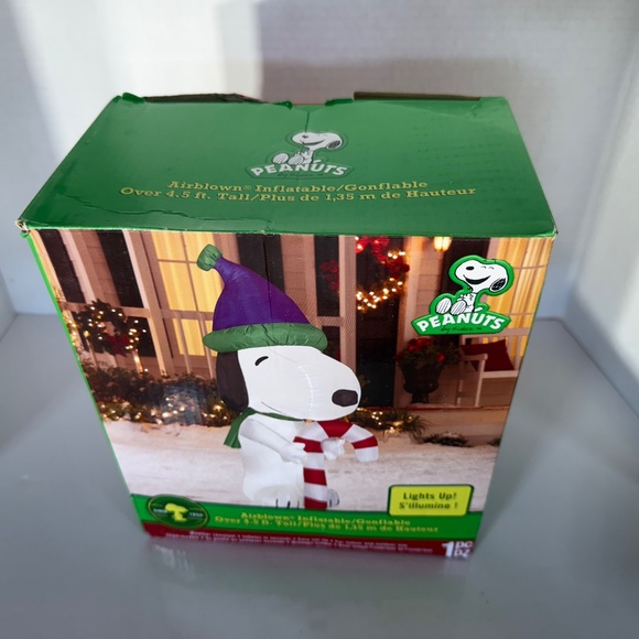 Gemmy Peanuts Snoopy Christmas Inflatable 4.5 ft. Airblown LED New Open Box - Picture 3 of 7